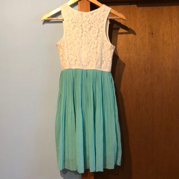 Lace aqua color dress - Picture 2 of 2